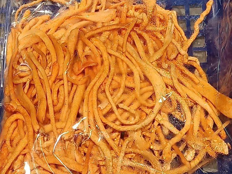 Cây đông trùng hạ thảo – Cordyceps militaris, nguồn nguyên liệu chiết xuất